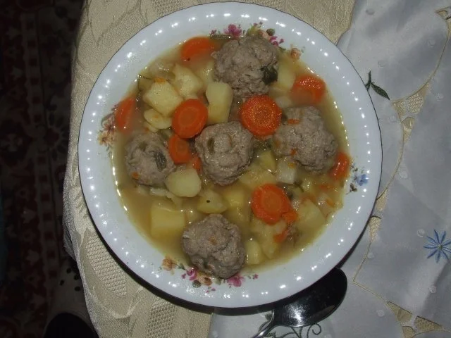Hackbällchen-Eintopf - Rezept
