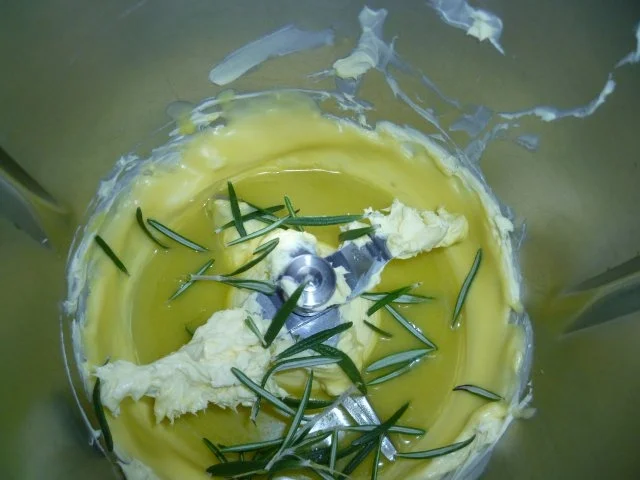 Schweinemedaillons mit Rosmarin-Orangenbutter - Rezept - Bild Nr. 4