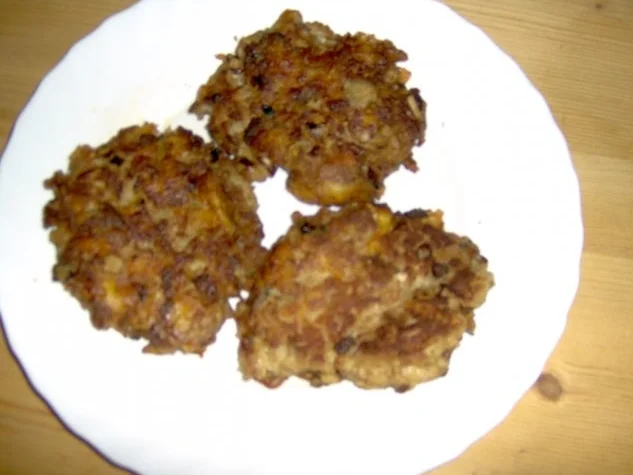 Rezept: Bouletten mit Käse Bild Nr. 2 Bouletten mit Käse - Rezept - Bild Nr. 2