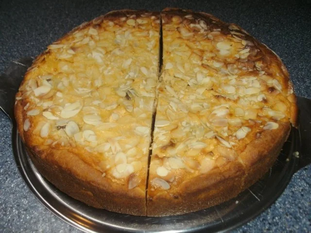 Apfelkuchen mit Marzipanguss - Rezept - Bild Nr. 2