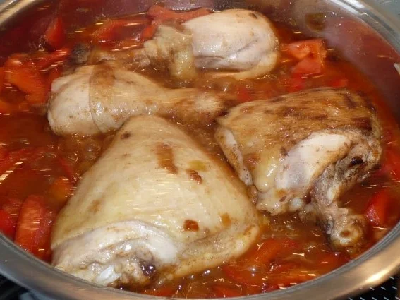 Rezept: Geflügel: Paprikahähnchen Bild Nr. 5 Geflügel: Paprikahähnchen - Rezept - Bild Nr. 5