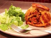 Chorizo-Hackbraten im Teigmantel - Rezept