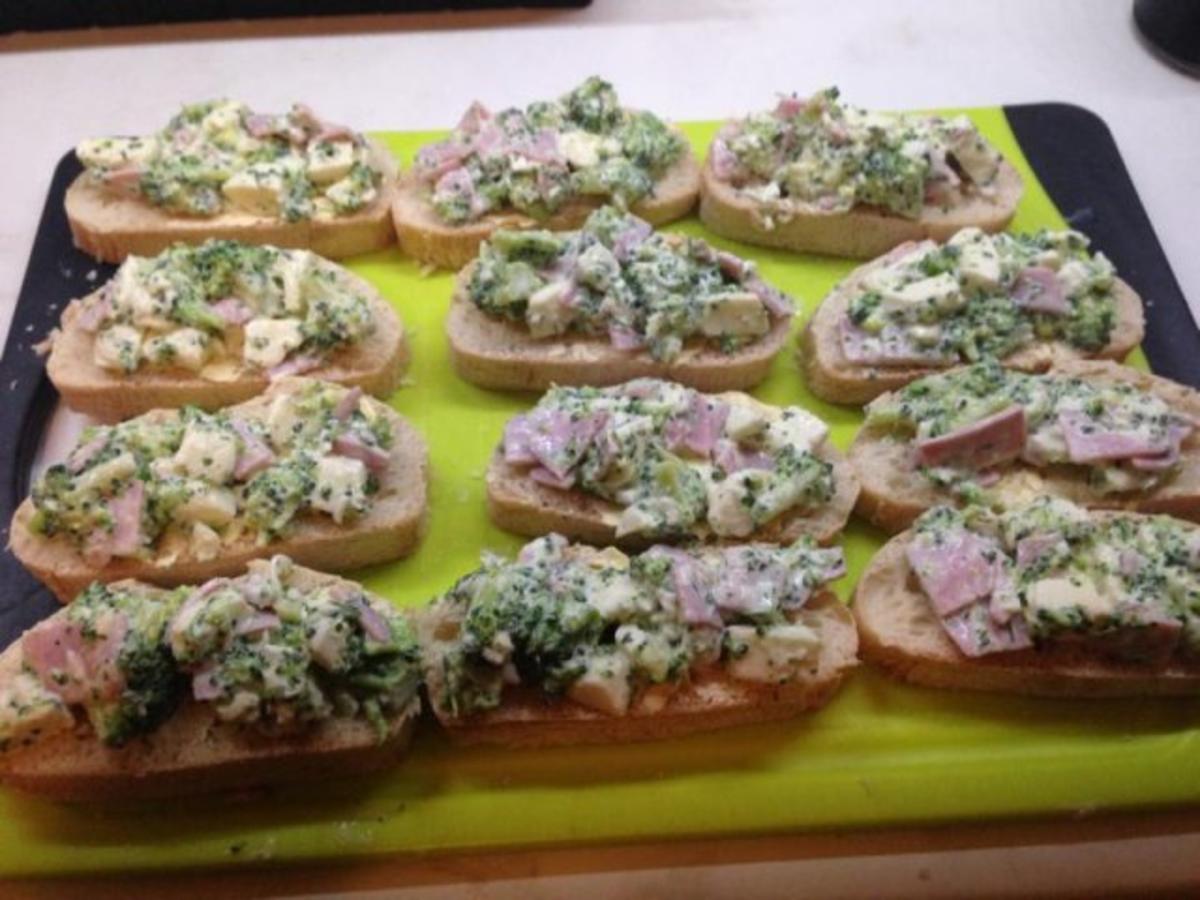 Bruschetta mit Broccoli und Schinken - schnell &amp; einfach - 188 kcal/100g