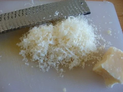 Rezept: Steinpilzsuppe mit Gemüseeinlage und Käsecrouton´s Bild Nr. 12 Steinpilzsuppe mit Gemüseeinlage und Käsecrouton´s - Rezept - Bild Nr. 12