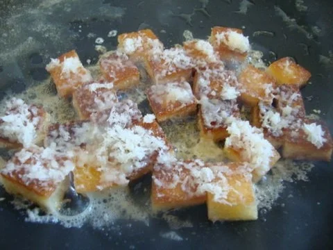 Rezept: Steinpilzsuppe mit Gemüseeinlage und Käsecrouton´s Bild Nr. 14 Steinpilzsuppe mit Gemüseeinlage und Käsecrouton´s - Rezept - Bild Nr. 14