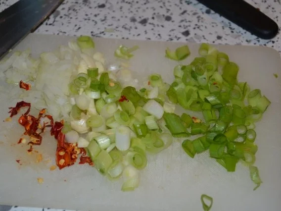 Rezept: Feuriger Spitzkohl mit Hackbällchen Bild Nr. 6 Feuriger Spitzkohl mit Hackbällchen - Rezept - Bild Nr. 6