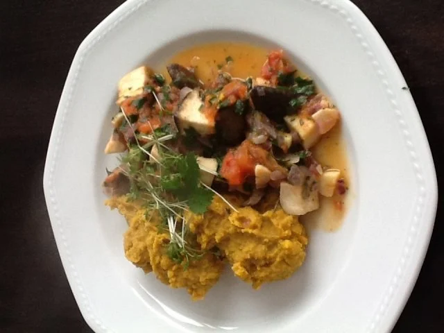 Kräutersaitlingsragout mit Püree von roten Linsen - Rezept