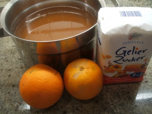 Rezept: Vorrat: Apfel-Orangen-Gelee Bild Nr. 2 Vorrat: Apfel-Orangen-Gelee - Rezept - Bild Nr. 2