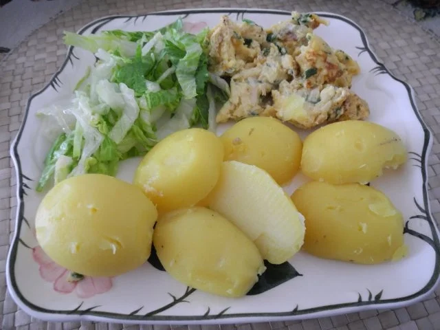 Schmalhans - Küchenmeister : Pellkartoffeln mit Rührei - Rezept - Bild Nr. 9