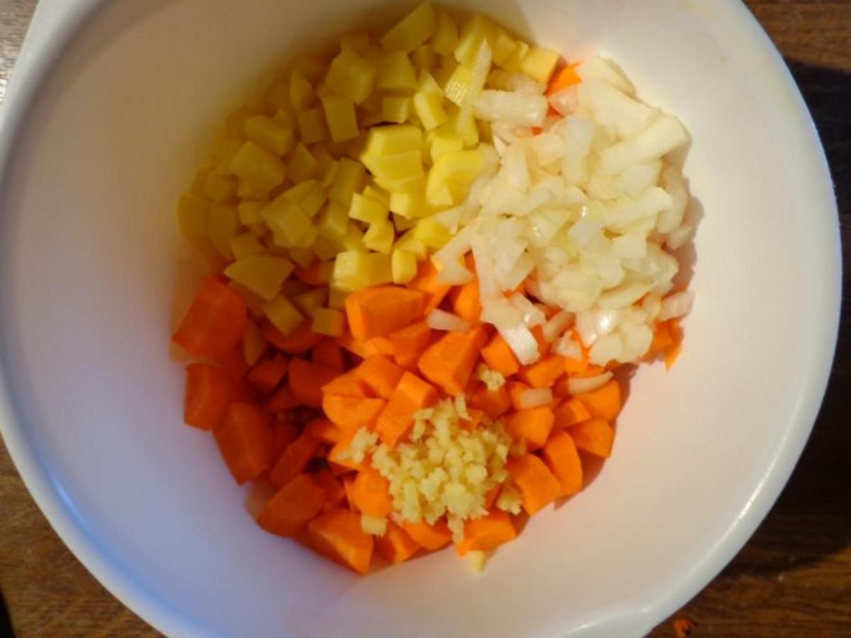 Curry-Ingwer-Möhrensuppe mit Kokos Flavour - Rezept - Bild Nr. 2