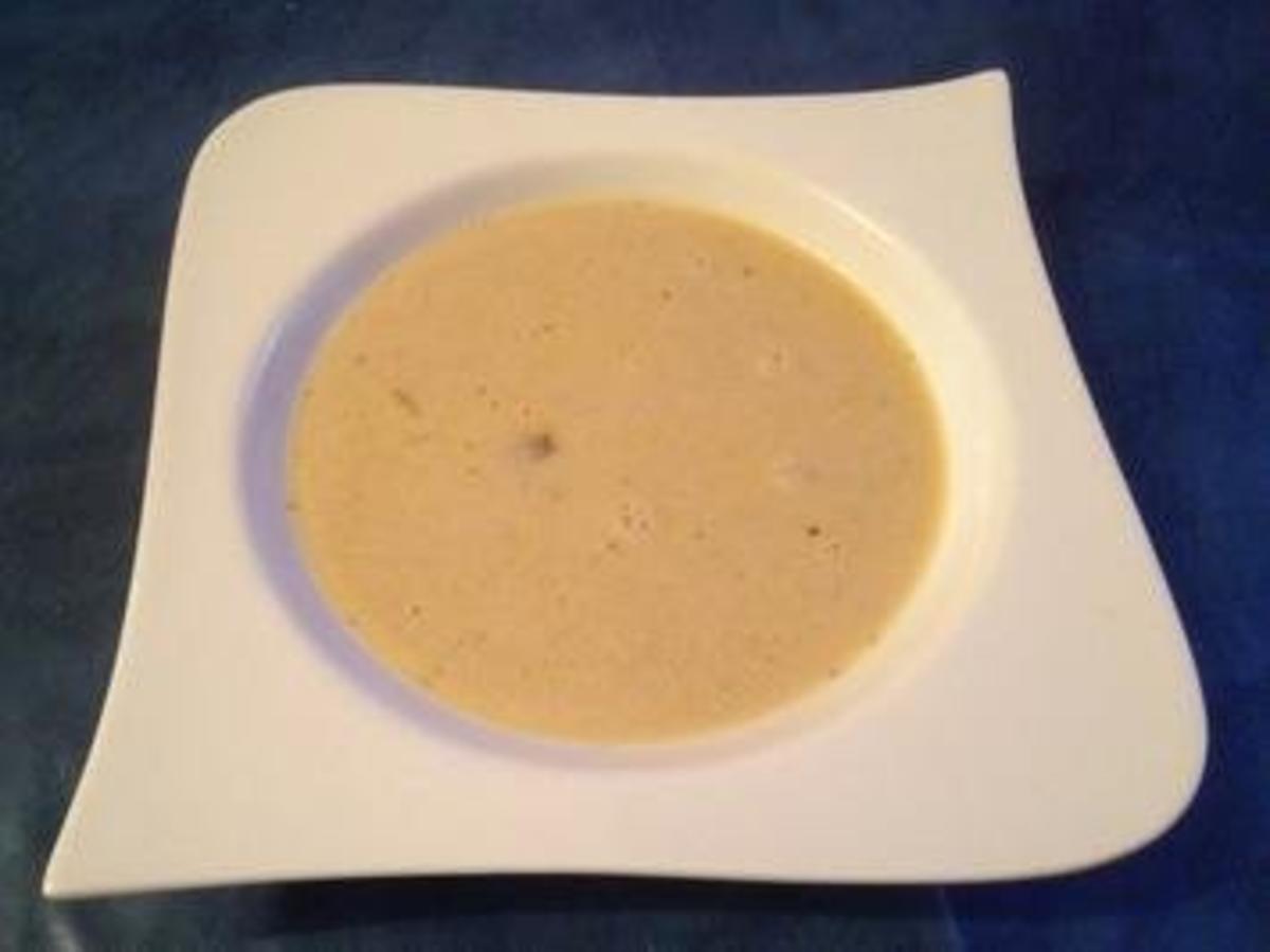 Suppe:Pfifferlingssuppe - Rezept