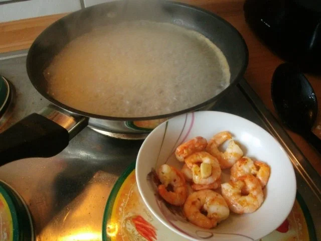 Käsespatzen  mit Knobi-Garnelen - Rezept - Bild Nr. 8