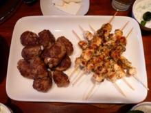 Bifteki und Hähnchensouvlaki - Rezept