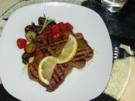 Rindersteak mit Zitronen-Pesto an italienischem Ofengemüse - Rezept