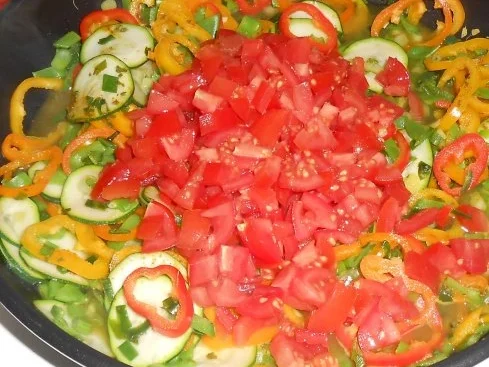 Rezept: Fruchtige Gemüse-Pasta Bild Nr. 13 Fruchtige Gemüse-Pasta - Rezept - Bild Nr. 13