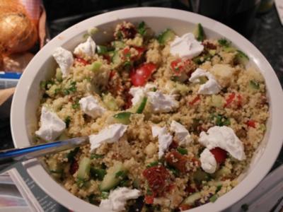 Couscous-Salat mit Ziegenfrischkäse - Rezept
