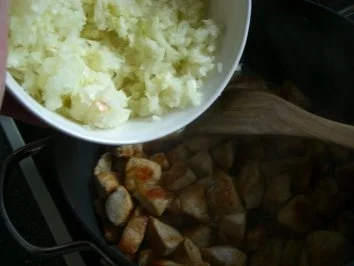 Gulasch mit Bandnudeln - Rezept - Bild Nr. 3