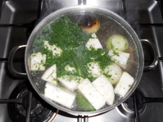 "Oma - Friede`s" klare Rindfleischsuppe mit Schwemmklößchen und Reis (Rzpt. um 1920) - Rezept - Bild Nr. 5