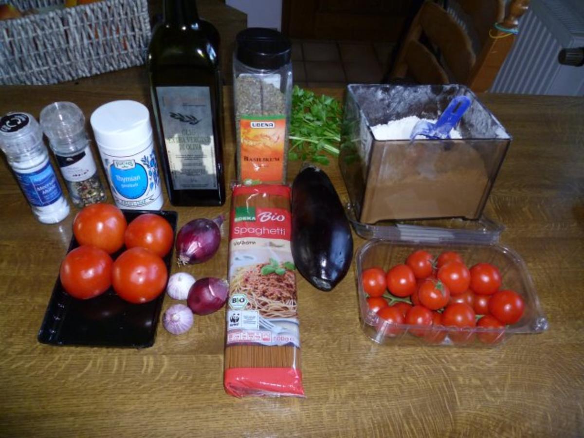Spaghetti mit Aubergine,Tomaten,Basilikum und Pecorino - Rezept - Bild Nr. 2