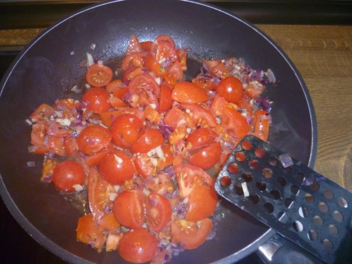 Spaghetti mit Aubergine,Tomaten,Basilikum und Pecorino - Rezept - Bild Nr. 7