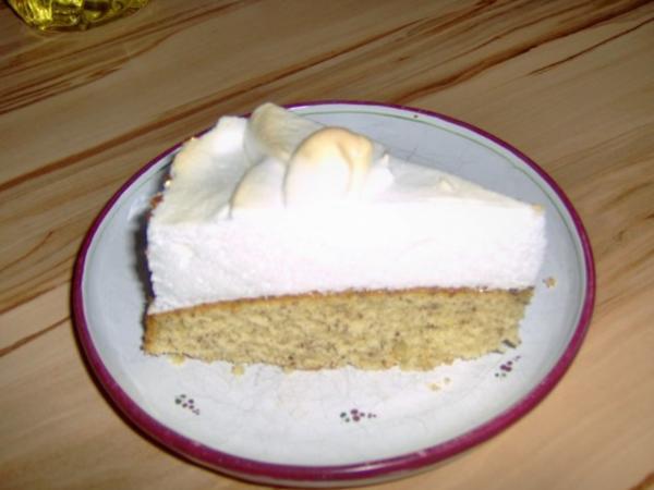 Nuss-Schaum-Schnitte