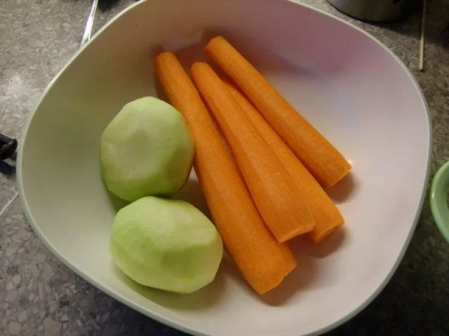 Rezept: Kohlrabi-Möhren-Salat à la Heiko Bild Nr. 3 Kohlrabi-Möhren-Salat à la Heiko - Rezept - Bild Nr. 3