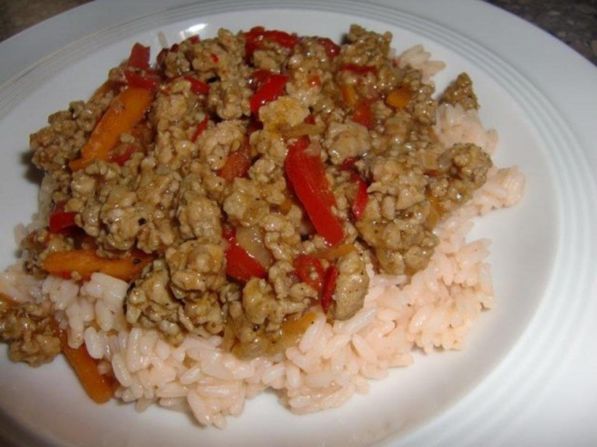 Bilder für Paprika-Möhrengemüse mit Gehacktes à la Heiko - Rezept