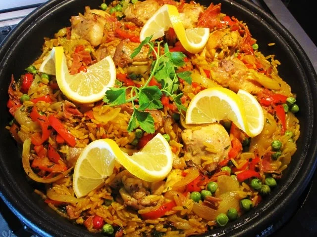 Spanische Reispfanne mit Hühnchen - Rezept