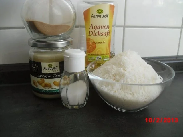 Rezept: Cashewcreme-Pralinen----vegan Bild Nr. 3 Cashewcreme-Pralinen----vegan - Rezept - Bild Nr. 3