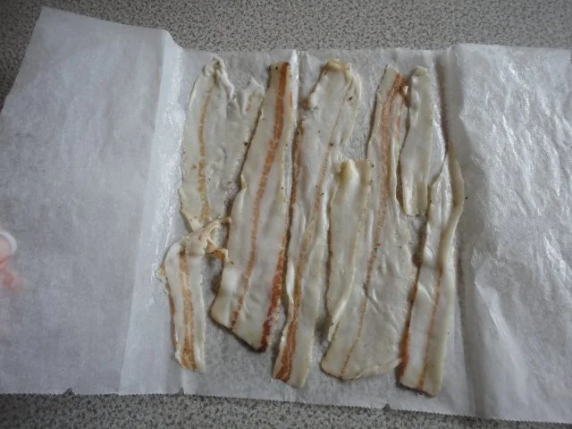 Feld Salat mit krossem Lardo Speck und geröstetem Pumpernickel - Rezept - Bild Nr. 3