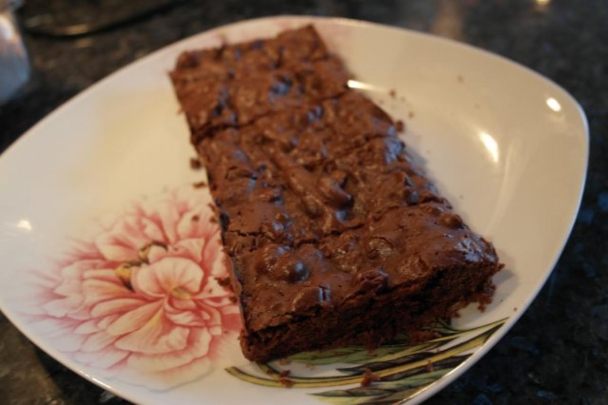 Bilder für Schoko-Haselnuss-Brownies - Rezept