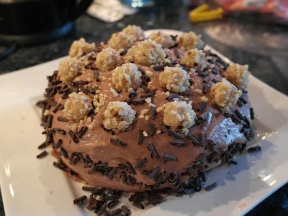 Rezept: Mini-Cremetorte mit Haselnüssen Bild Nr. 2 Mini-Cremetorte mit Haselnüssen - Rezept - Bild Nr. 2