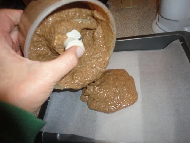 Rezept: knusprige Pumpernickel Cräcker Bild Nr. 4 knusprige Pumpernickel Cräcker - Rezept - Bild Nr. 4