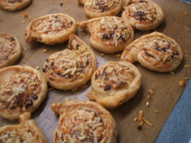 Rezept: Fingerfood: Käs-Schneckers Bild Nr. 10 Fingerfood: Käs-Schneckers - Rezept - Bild Nr. 10