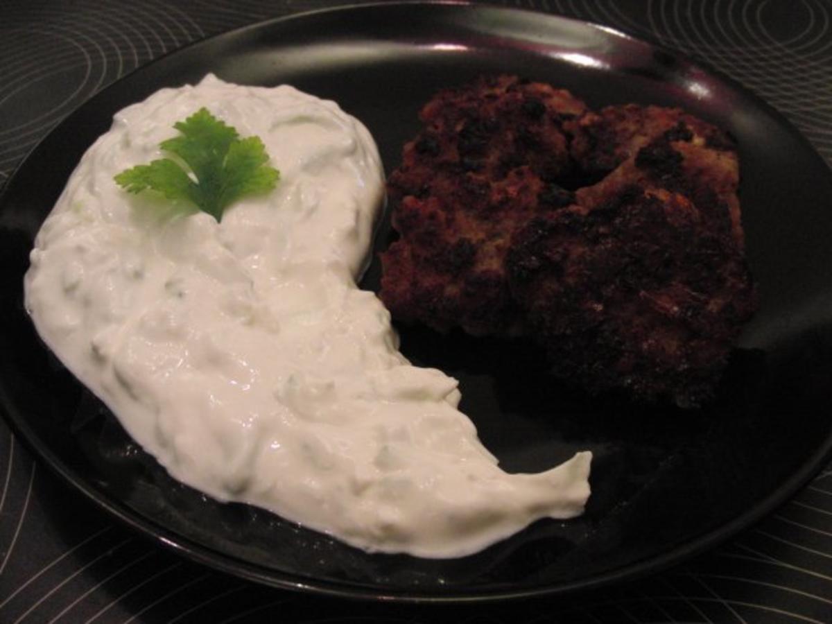 Frikadellen mit Tzaziki - Rezept - Bild Nr. 2