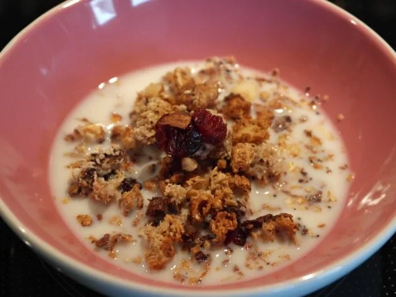 Rezept: Granola - Knuspermüsli zum Frühstück oder Brunch Bild Nr. 3 Granola - Knuspermüsli zum Frühstück oder Brunch - Rezept - Bild Nr. 3