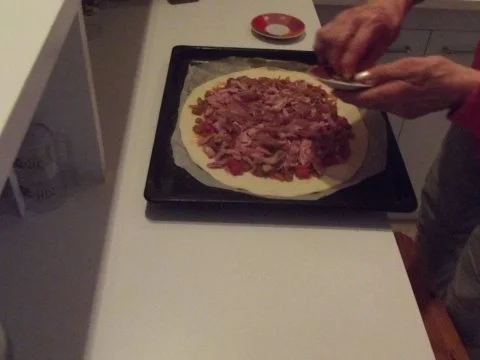 Pizza "Bellaria" - Rezept - Bild Nr. 7