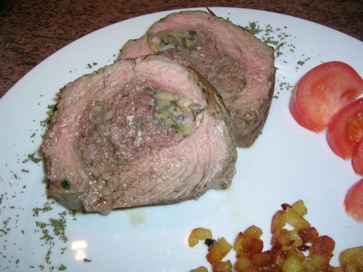 Bilder für gefülltes Rumpsteak oder Carpet bag-Steak, mit Rissolèkartoffeln - Rezept