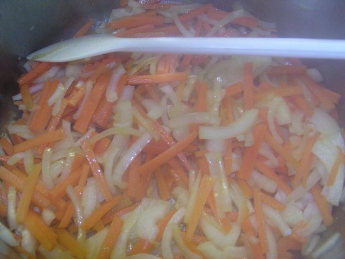 Karotten-Zucchini Topf mit Schleifennudeln - Rezept - Bild Nr. 4