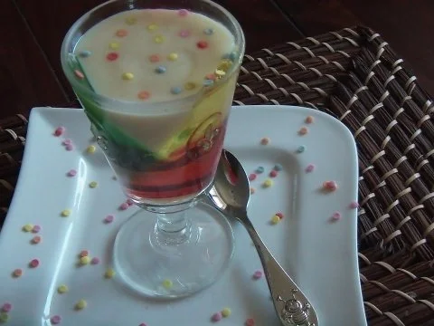 Dreierlei Götterspeise mit Vanillesoße und Konfetti - Rezept - Bild Nr. 9