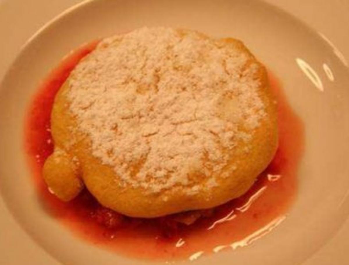 Dessert: Gebackenes Eis auf frischen Erdbeeren - Rezept - kochbar.de