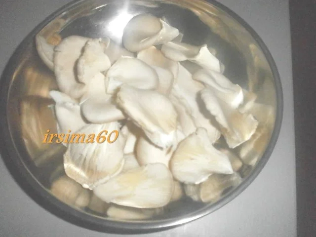  Gebackene Austernpilze an Feldsalat - Rezept - Bild Nr. 5