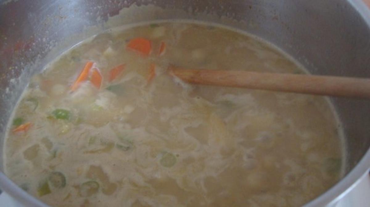 Möhren Suppe mit Curry und Zitronengras abgerundet - Rezept - Bild Nr. 5