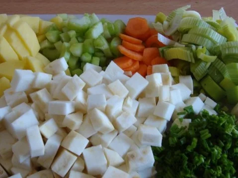 Rezept: Sellerie-Porreecremesuppe Bild Nr. 3 Sellerie-Porreecremesuppe - Rezept - Bild Nr. 3