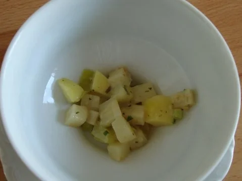 Rezept: Sellerie-Porreecremesuppe Bild Nr. 12 Sellerie-Porreecremesuppe - Rezept - Bild Nr. 12