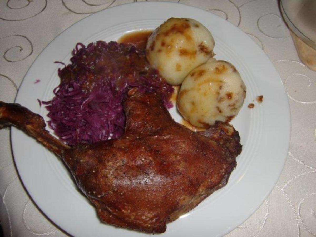 Gefüllte Kartoffelklöße mit gerösteten Zwiebeln à la Heiko - Rezept