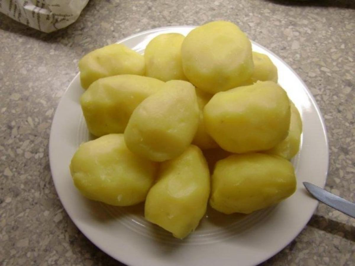 Gefüllte Kartoffelklöße mit gerösteten Zwiebeln à la Heiko - Rezept - Bild Nr. 7