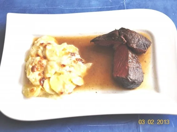 Rezept: Kochen:Bison Hüftsteak mit Kartoffelgratin Kochen:Bison Hüftsteak mit Kartoffelgratin - Rezept