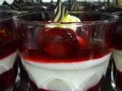 Ricottacreme mit Gewürzkirschen - Rezept