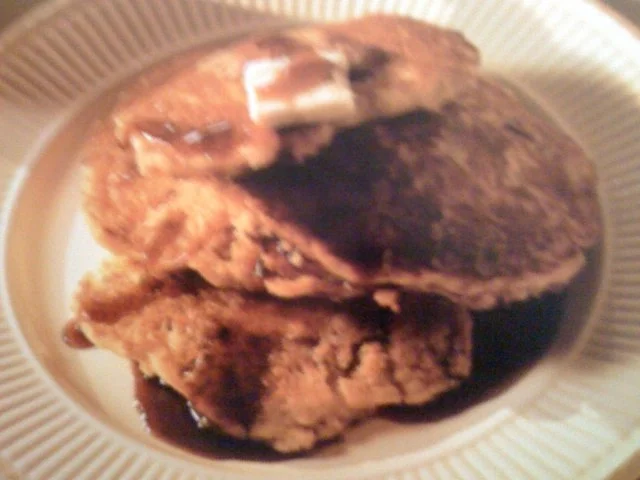 Haferpannekuchen mit Apfel und Pekannüssen - Rezept